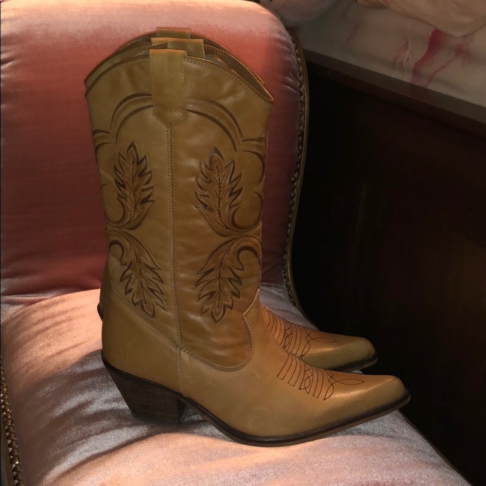 Aldo Tan Leather Cowboy Boots Size 37.